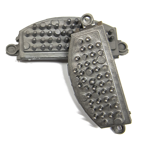 Rebarbação de moldes de metal fundido